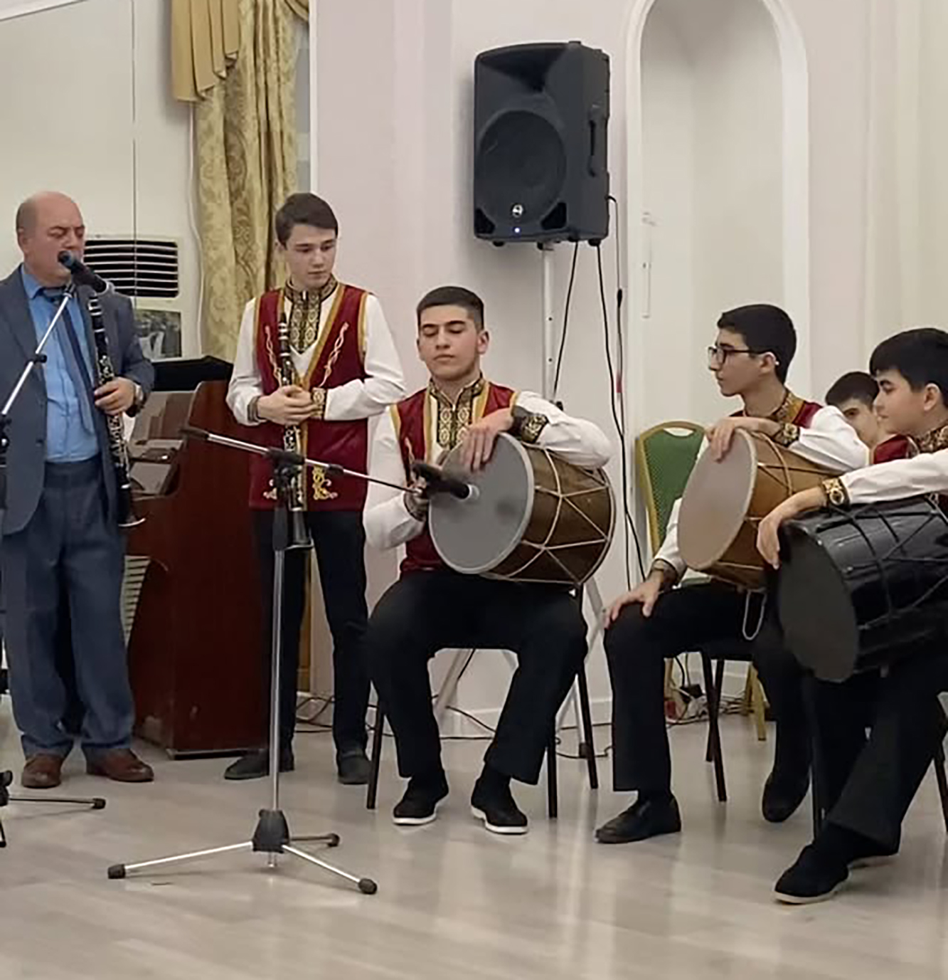 Ансамбль барабанщиков "Ванадзор" (Анапа)